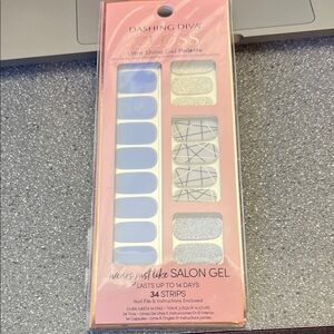 Dashing Diva Gloss Gel Palette - Chic Blue and White Press-On Nails
